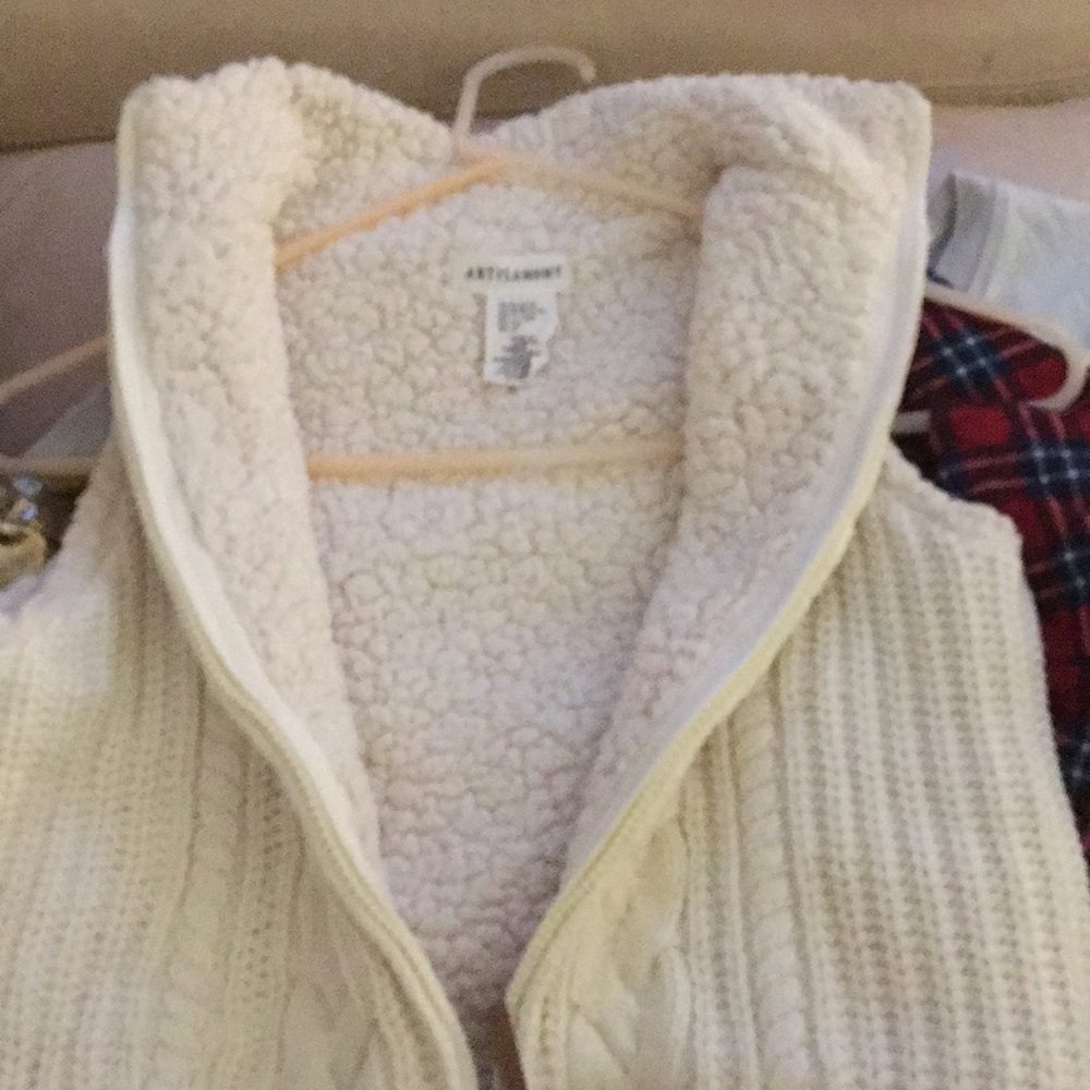 Sweater vest - Picture 2 of 2